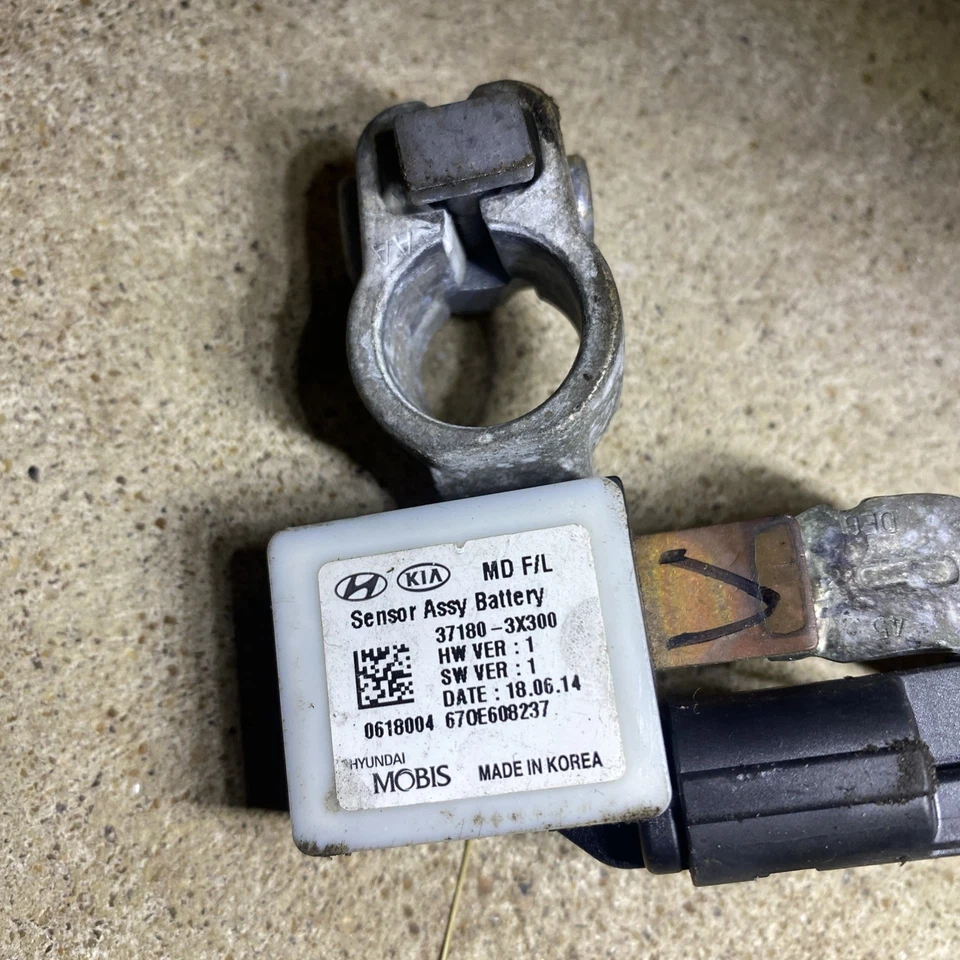 Cable poste de batería negativo con sensor 14-16 Hyundai Elantra OEM Foto 3 de 4