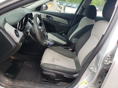 Air Flow Meter Fits 11-15 VOLT 4794070 - Picture 7 of 12