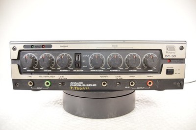 Roland Dc-30 Vintage Analog Chorus Echo Guitar Effect Ac100v for