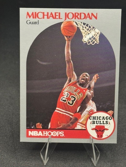 1990-91 NBA Hoops - Michael Jordan #65 Mint condition Chicago Bulls