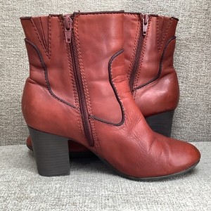 Clarks Bendable Boot Women 6.5 Brown Leather Stacked Heel Side Zip Soft Flexible