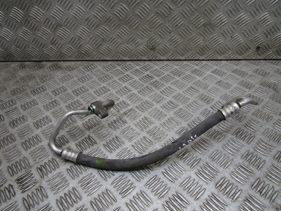 Toyota Yaris 1.4 D4D 2015 aire acondicionado tubo OEM  Foto 2 de 4