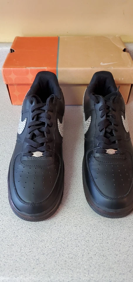 Men's NIKE AIR FORCE 1 BLACK 306353-001 Size 11 - Image 2 of 4