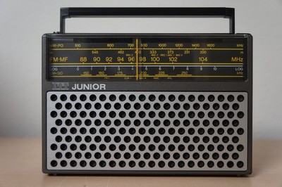 ITT JUNIOR 109B -  AM -FM Radio ( Bj. 1980 )