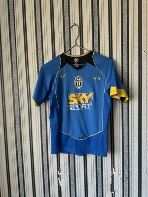 Nike Juventus Third Alternate Jersey 2004/05 Pavel Nedvěd