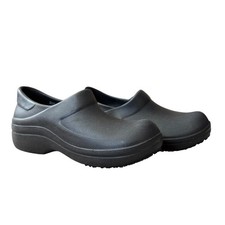 Crocs Neria Pro II work clog black slip ons women's size 6