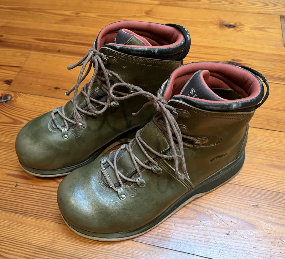Simms #24288-00 Men’s Vintage Felt Sole Green Tributary Wading Boot, Size 13 - Image 2 of 4