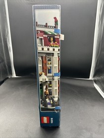 LEGO Creator Expert: Pet Shop (10218); NEW in Box; Retired Set