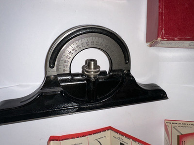 Starrett Bevel Protractor Head No. 490-3/32 Semi-Circular 0-180°, 12/18/24''