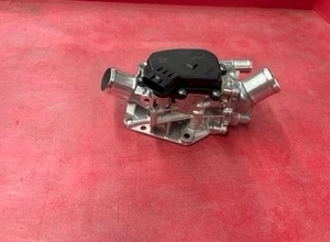 Genuine Nissan Engine Coolant Thermostat Kit 21250-EZ31A - Image 1 of 4