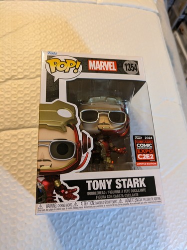 Tony Stark (C2E2) Funko Pop With Hard Case Pop Protector - Picture 5 of 10