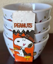 Peanuts Fall Leaves Snoopy & The Gang Juego de 4 Cuencos de Melamina Tidbit Snack