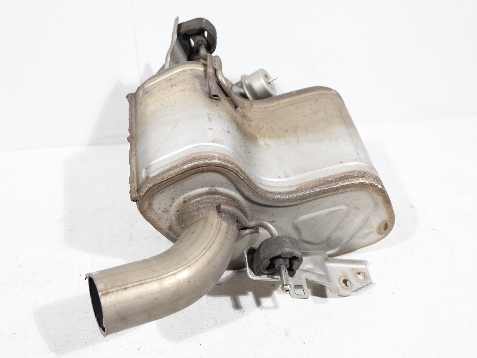 2017-2020 MASERATI LEVANTE 3.0L M161 REAR LEFT DRIVER EXHAUST MUFFLER OEM 69K