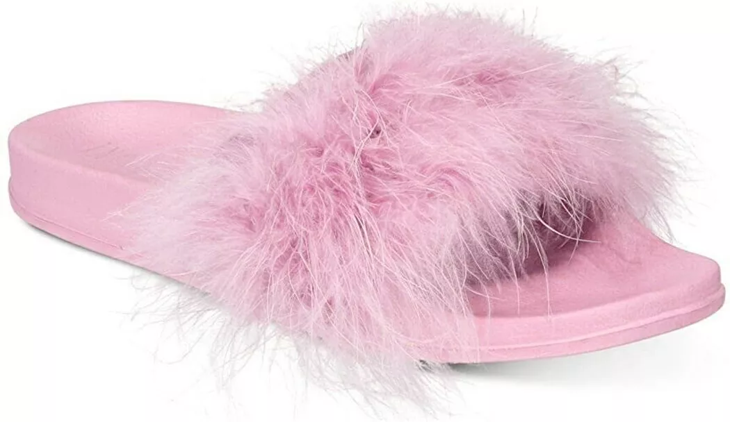 Slippers international shop