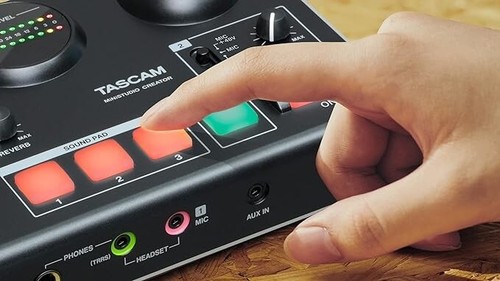 TASCAM MiNiSTUDIO CREATOR US-42B Podcast Voice Effects Reverb Sound Effects - Picture 4 of 7