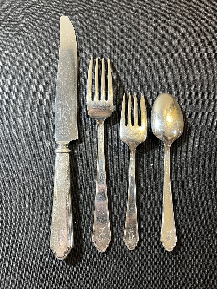 Lunt Sterling Silver Flatware Set William And Mary Pattern