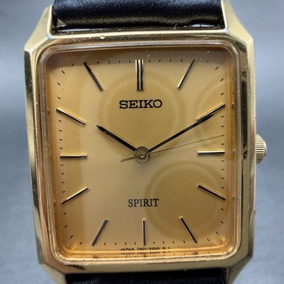 SEIKO tank SPIRIT 7N89 ブレゲ数字 エナメル 未使用箱付き Seiko Spirit Tank Watch Men 25mm Champagne Dial Gold Tone 7N01