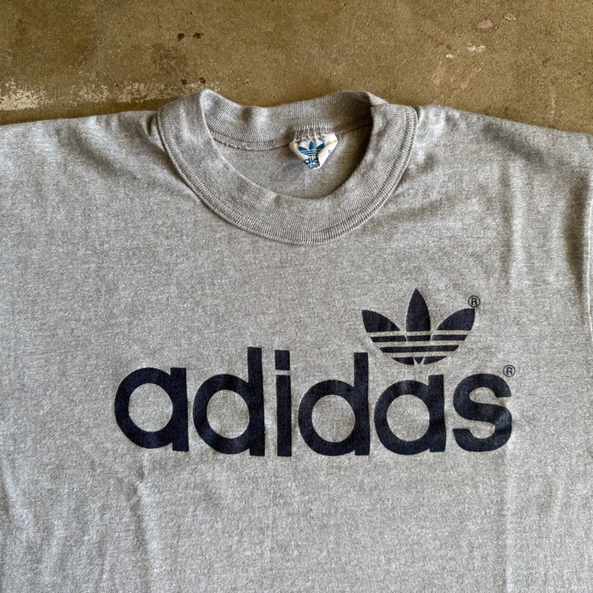 70s VINTAGE ADIDAS CROPPED T-SHIRT SZ S BUTTERY SOFT CROP TOP NIKE