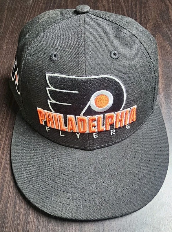59Fifty Philadelphia Flyers Fitted Hat Size 7 3/8 (58.7 CM)