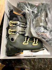 2026 Tecnica Cochise 120 HV 25.5 Ski Boots