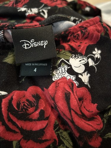 Lot of Women’s Plus Size 4x 5x Disney Dresses Sweatshirt EUC - Picture 7 of 12