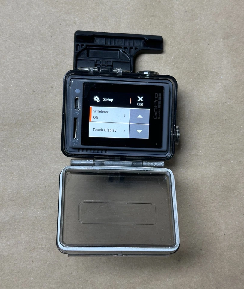 GoPro Hero + LCD Gris - Cámara de Proyecto - Pantalla Suelta - Incluye Estuche y Batería Foto 4 de 4