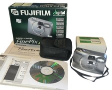 Fujifilm FinePix A Series A101 1.3 MP Digital Camera Kit Silver Tested Working