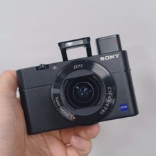 Sony Cyber-shot RX100 V RX100M5 20.1 MP Digital Camera w/ Flip Screen Viewfinder