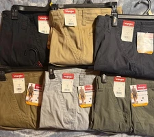 Mens Wrangler Cargo Shorts Stretch Relaxed Fit Tech Pocket CHOOSE COLOR & SIZE