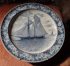 WEDGWOOD  BLUE  ''THE INTREPID'' PATTERN PLATE, 25.5cm (10in) DIA.