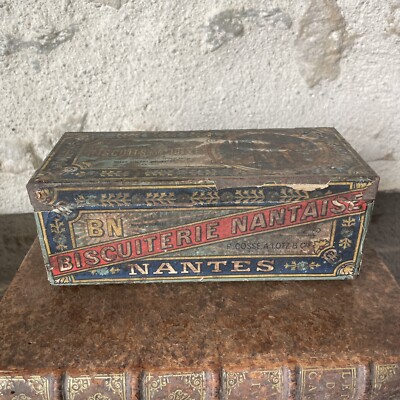 BISCUITERIE NANTESISE small Breton, old canvas box covered with paper