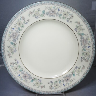BORDEAUX by Minton Dinner Plate 10.5'' NEW NEVER USED made in England