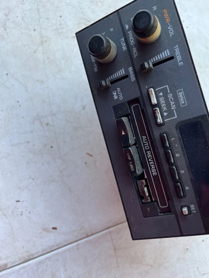 原始设备制造商通用 16169161 调幅/调频磁带 1994 雪佛兰 S10 UM6 工厂收音机 — 第 2/4 张图片