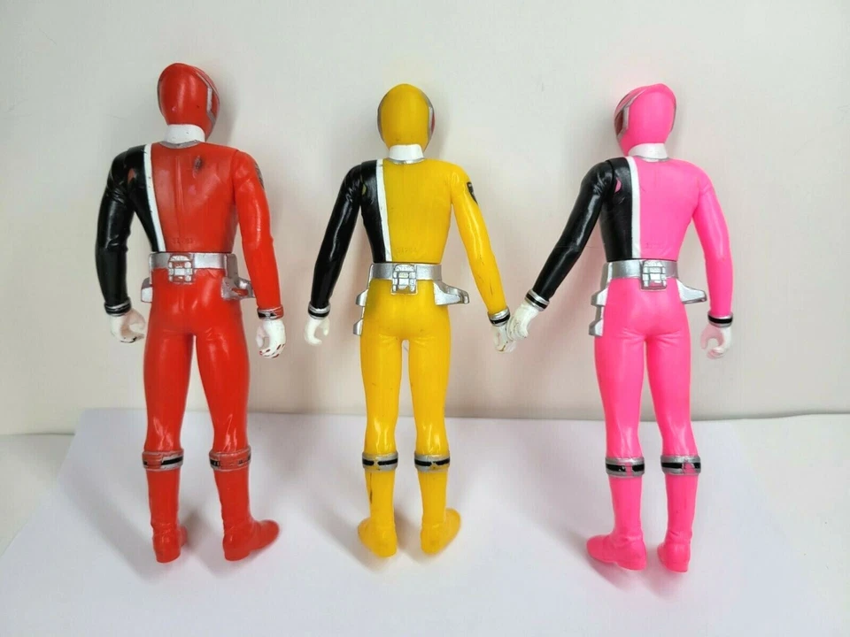 Juego de 3 figuras Dekaranger Tokusou Super Sentai Hero Series 2004 Deka Amarillo USsell Foto 3 de 4
