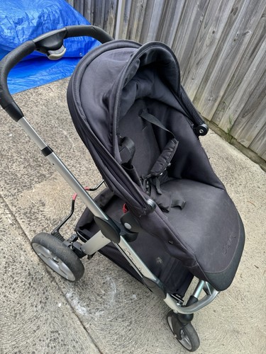 icandy Peach Pram With Cup Holder - Picture 2 of 7