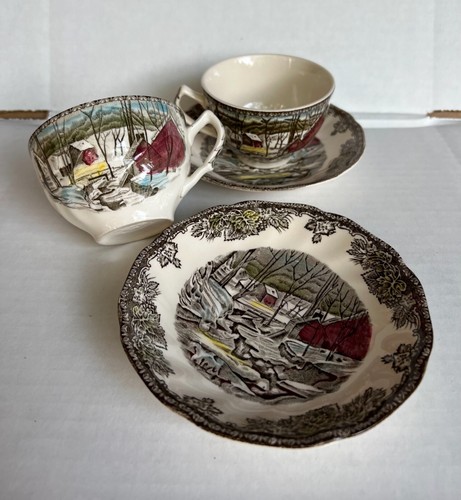 Vintage 2 Johnson Brothers England Friendly Village ICE HOUSE Cup & Saucer Set - Picture 3 of 7
