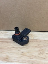 21 22 23 24 25 BMW M3 M4 G8x ENGINE INTAKE MANIFOLD MASS AIR PRESSURE MAP SENSOR