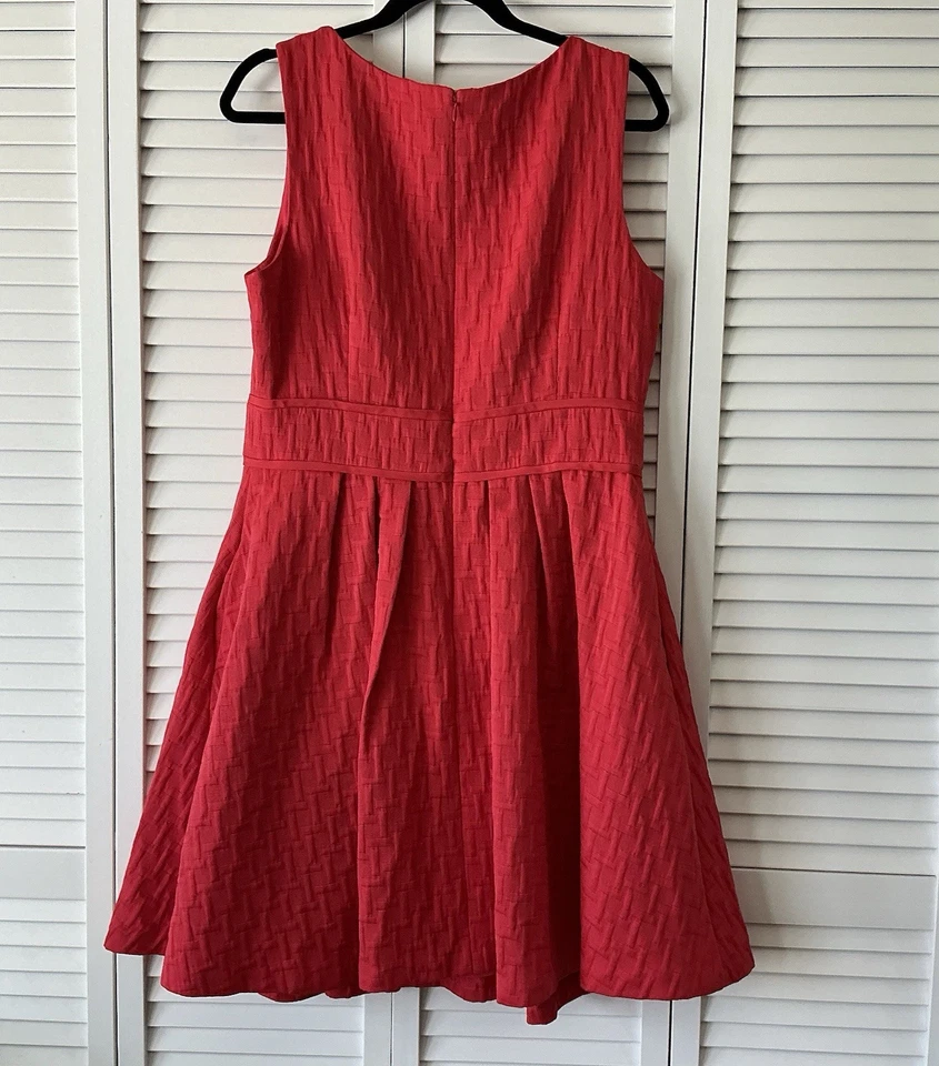 Vestido clásico de fiesta Eliza J para mujer talla 14 rojo plisado calce y acampanado jacquard de algodón Foto 4 de 4