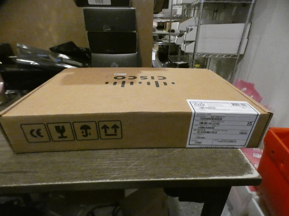 New Cisco NIM-2T= 2-Port Serial WAN Interface Card for ISR Series Routers NIM2T - Image 2 of 4