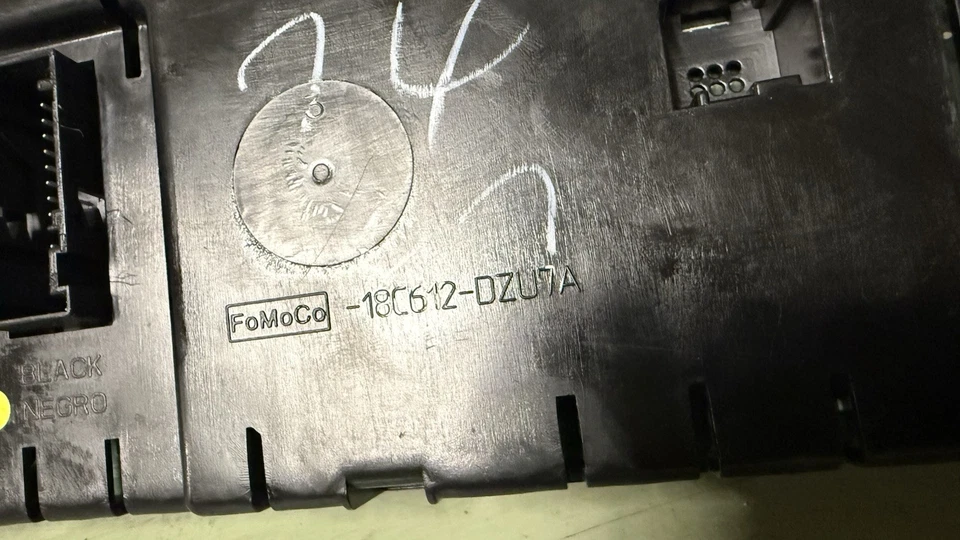 2008-2010 Ford F250 F350 Temperature Climate Control A/C Heat AC 18C612-DZU7A - Image 3 of 3