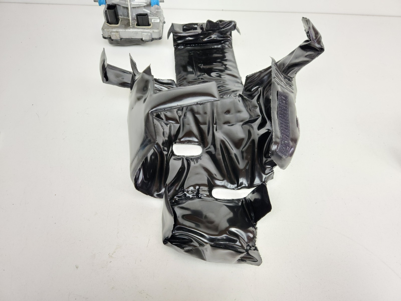 2015-2017 MCLAREN 675LT POWER STEERING PUMP MOTOR WITH COVER 11D0074CP OEM