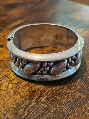 925 mexikanisches Silber Scharnier Manschette Armband Taxco gewölbte Perle 7,0" - Bild 1 von 4