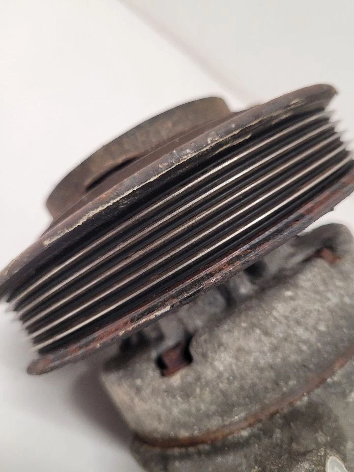 2003-2008 TOYOTA COROLLA AC Compressor 8832002120 03-08 Foto 4 de 4