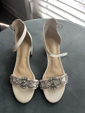 Betsey Johnson Women's Sb-Mel Heeled Sandal Size 6.5W Beaded Jeweled Used/no box