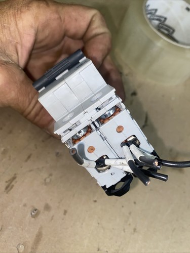 AEG ELFA E92S UL C2 AMP 2 pole CIRCUIT BREAKER 277V AC - Picture 3 of 6