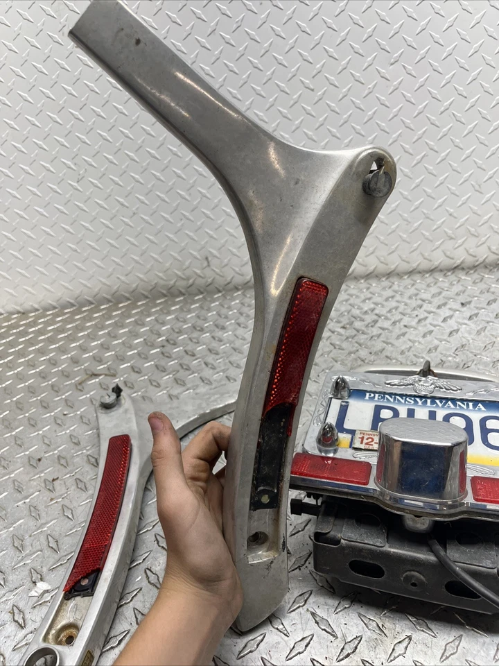 Honda Shadow VT750 1983 H219-1. respaldo trasero sissy bat Foto 3 de 4