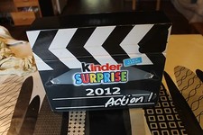 coffret ou  présentoir publicitaire  Kinder surprise 2012 asterix barbie