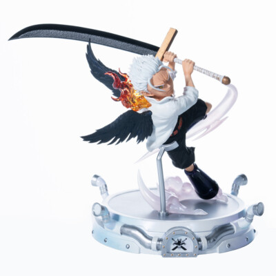 Figurine One Piece Le Grand Corsaire Mihawk Oeil de Faucon | Figurine