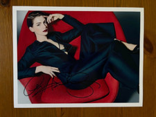 Anne Hathaway handsigniertes Autogramm auf einem Großfoto (21,5 x 28 cm)
