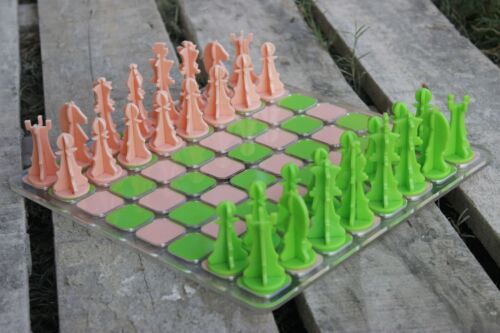 Akratic chess set with board, acrylic chess set, Unique games, Christmas gift - Afbeelding 1 van 9